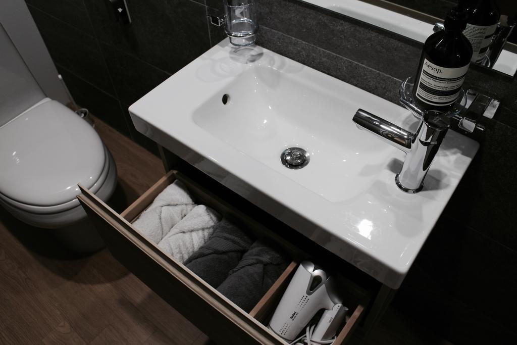 The Simple Stay 1 Seoul Bagian luar foto